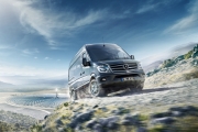 oort-mb-sprinter-cgi-gemasolar-driving